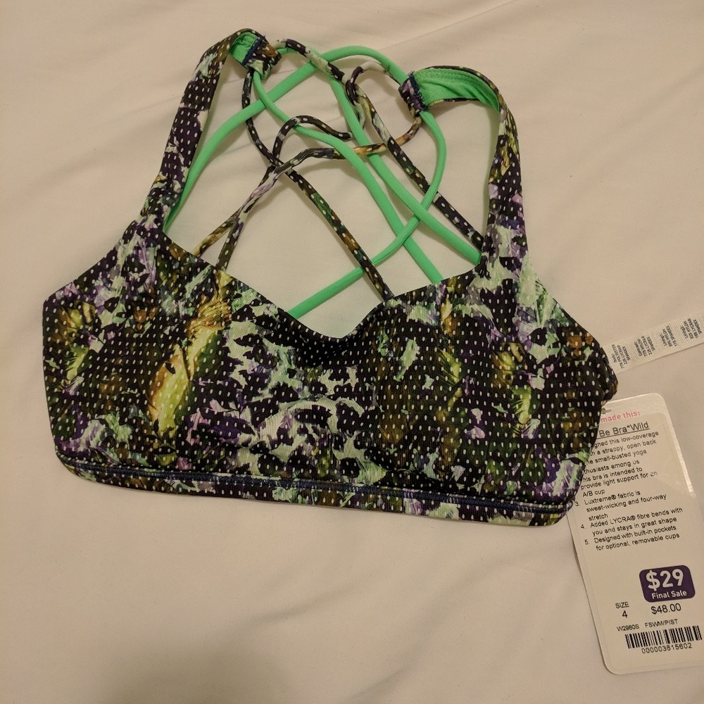 Lululemon sports bra
